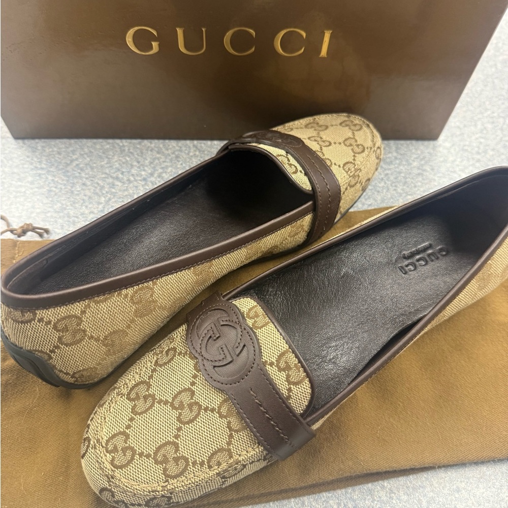 Gucci Women's Beige and Dark Brown Loafers - Picture 2 of 6